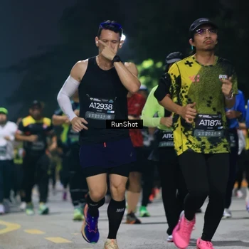 Runner Photo 6956943