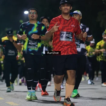Runner Photo 6956946