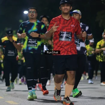 Runner Photo 6956947