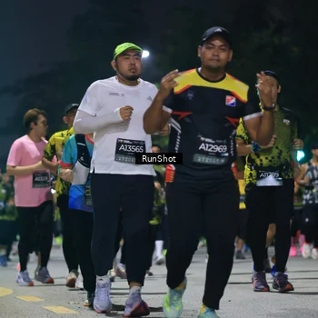 Runner Photo 6956977