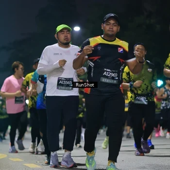 Runner Photo 6956991
