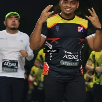 Runner Photo 6956996