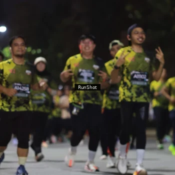 Runner Photo 6957046