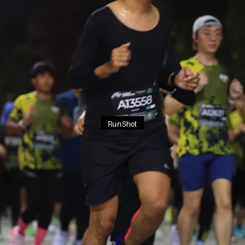 Runner Photo 6957159