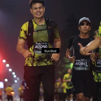 Runner Photo 6957255