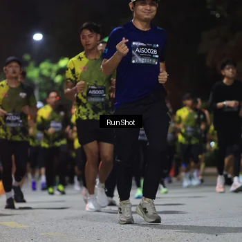Runner Photo 6957300