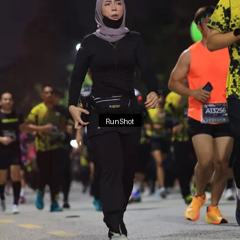 Runner Photo 6957339
