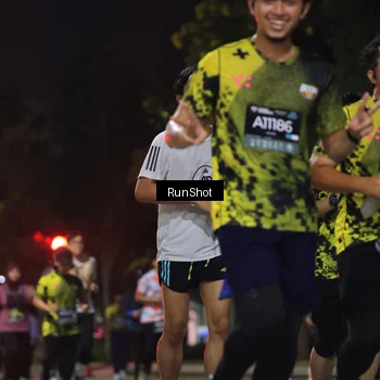 Runner Photo 6957556