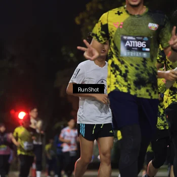 Runner Photo 6957574