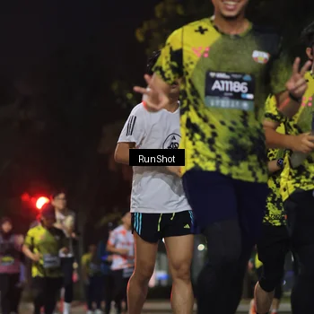 Runner Photo 6957575