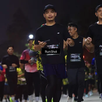 Runner Photo 6957730