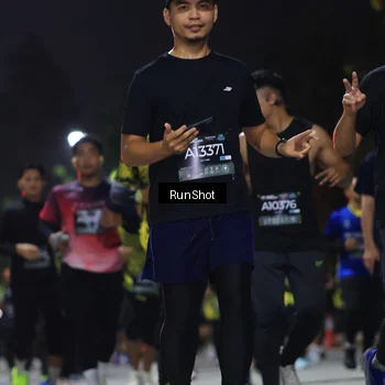 Runner Photo 6957735