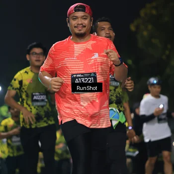 Runner Photo 6957824