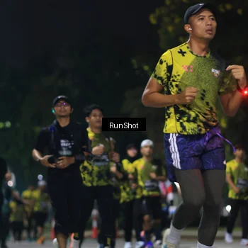 Runner Photo 6957859