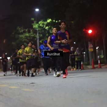 Runner Photo 6958020