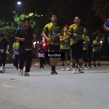 Runner Photo 6958043