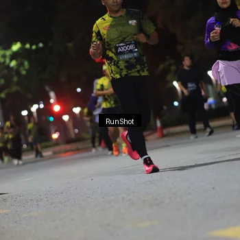 Runner Photo 6958113