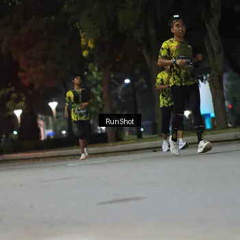 Runner Photo 6958213