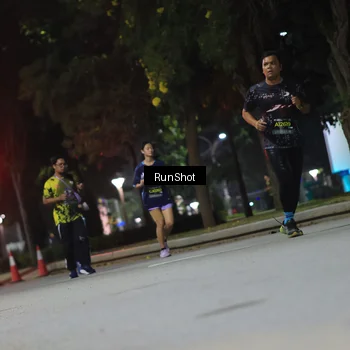 Runner Photo 6958236