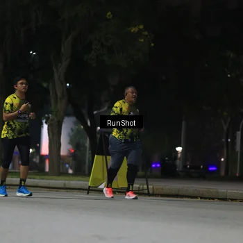 Runner Photo 6958259