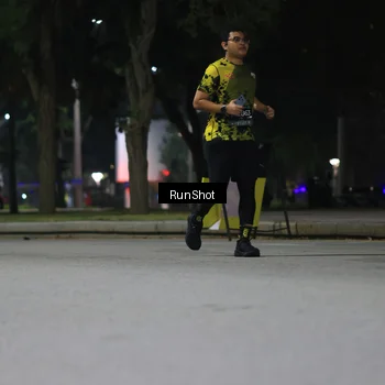 Runner Photo 6958285