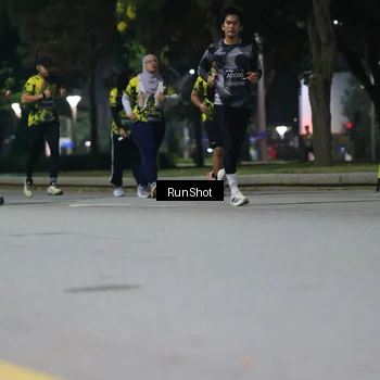 Runner Photo 6958298