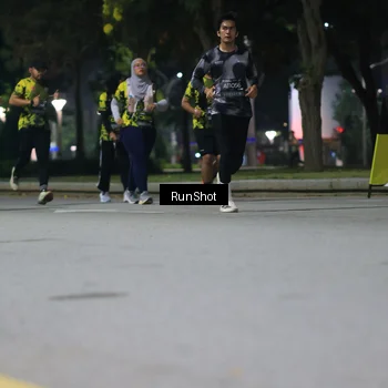 Runner Photo 6958302
