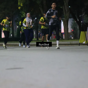 Runner Photo 6958305