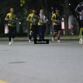 Runner Photo 6958352