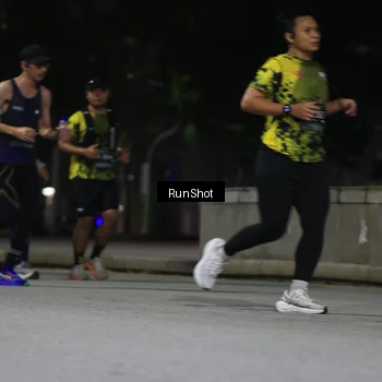 Runner Photo 6958359