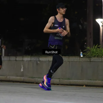 Runner Photo 6958371