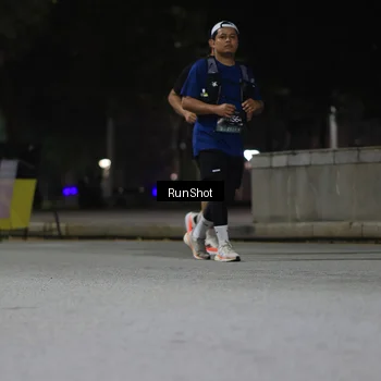 Runner Photo 6958441