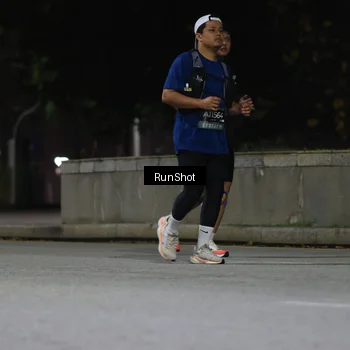 Runner Photo 6958462