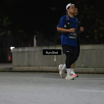 Runner Photo 6958465