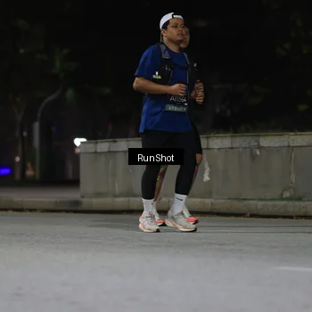 Runner Photo 6958469