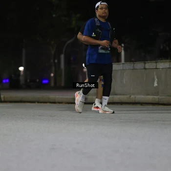 Runner Photo 6958476