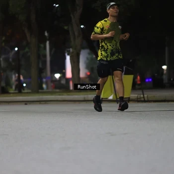 Runner Photo 6958487