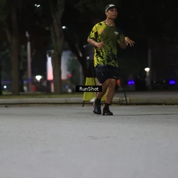 Runner Photo 6958489
