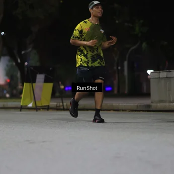 Runner Photo 6958513