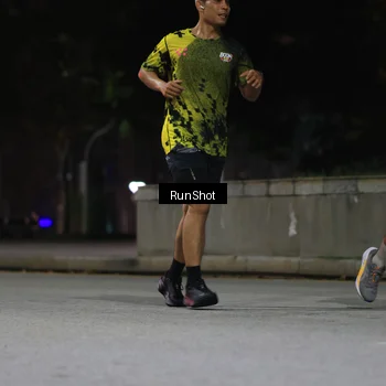 Runner Photo 6958524