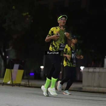 Runner Photo 6958548