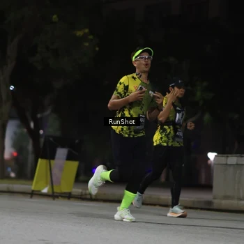 Runner Photo 6958557