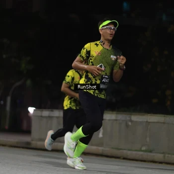 Runner Photo 6958565
