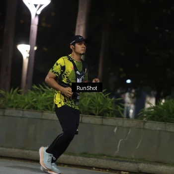 Runner Photo 6958580