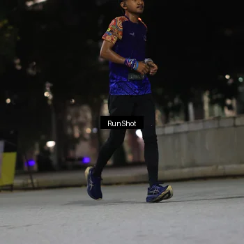 Runner Photo 6958670