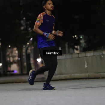 Runner Photo 6958672
