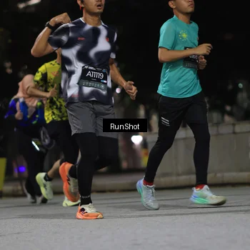 Runner Photo 6958694
