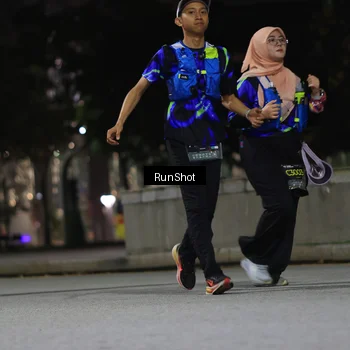 Runner Photo 6958704