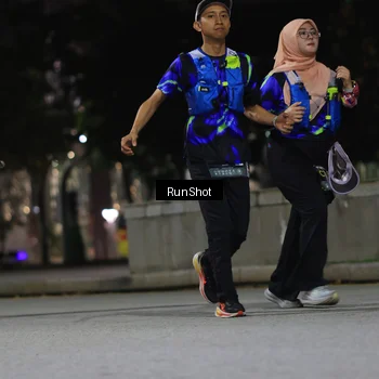 Runner Photo 6958723