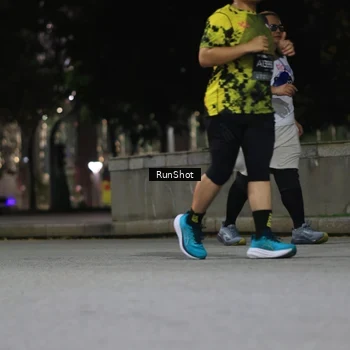 Runner Photo 6958743